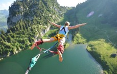 kaiyun-上海申花海外拉练第三战 对决莫斯科迪纳摩热身赛激战正酣